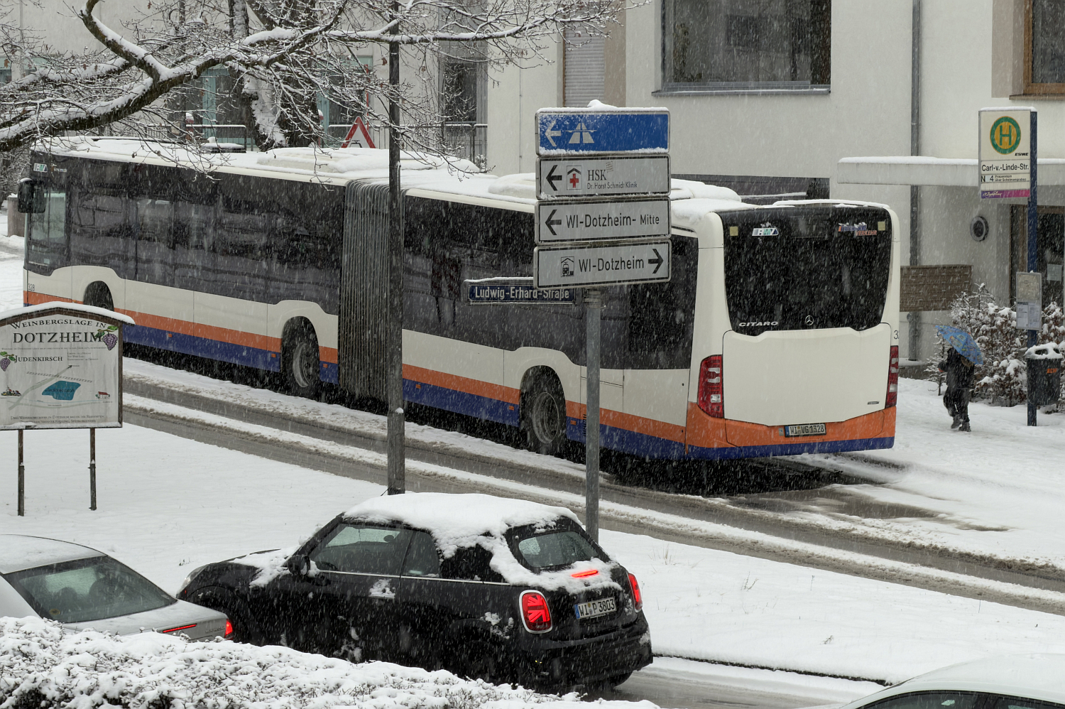 Wetter: Schnee-Chaos in Wiesbaden am Dienstag. 3. Februar 2026.