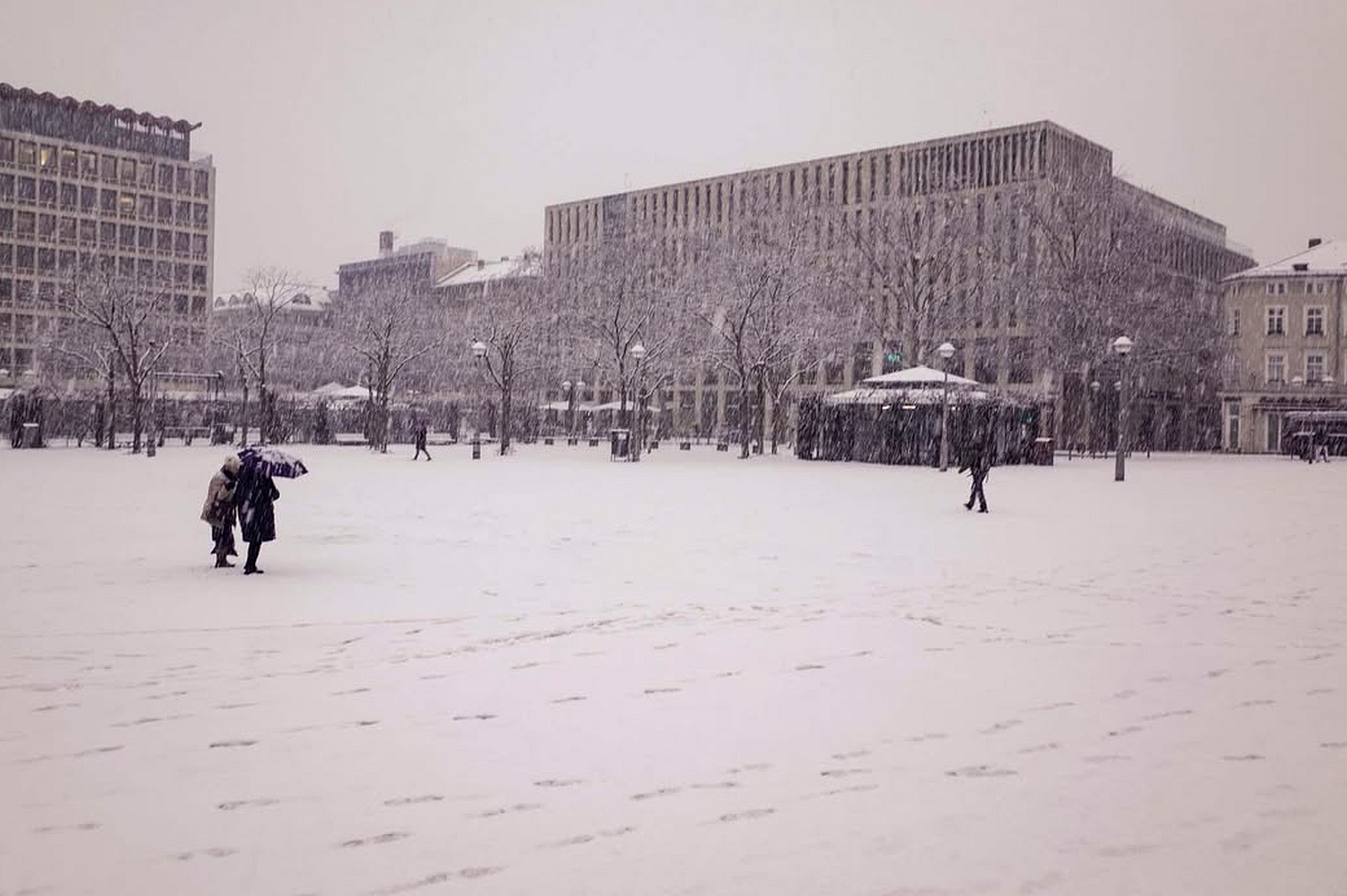 Wetter: Schnee-Chaos in Wiesbaden am Dienstag. 3. Februar 2026.