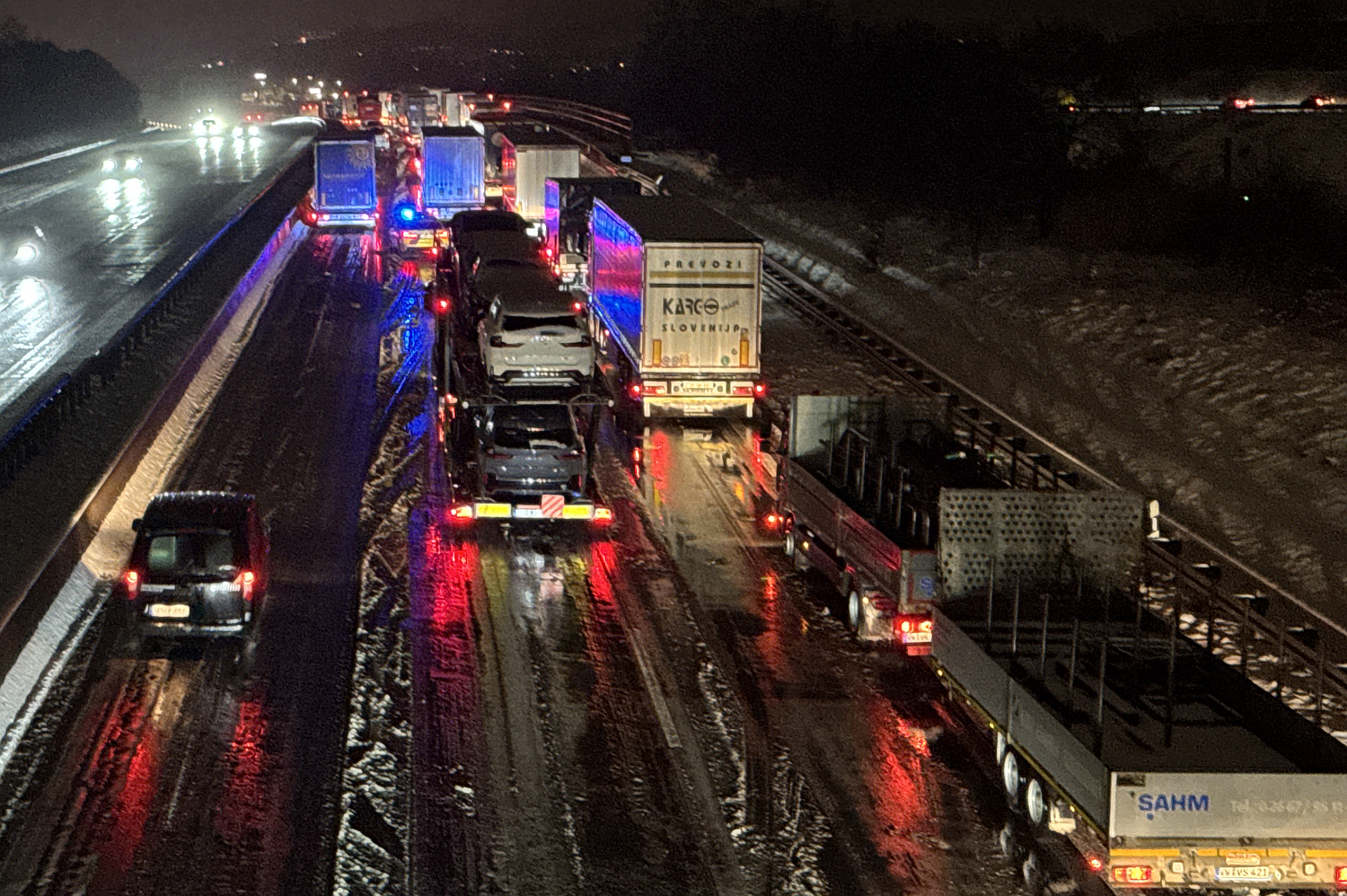 Wetter: Schnee-Chaos in Wiesbaden am Dienstag. 3. Februar 2026.