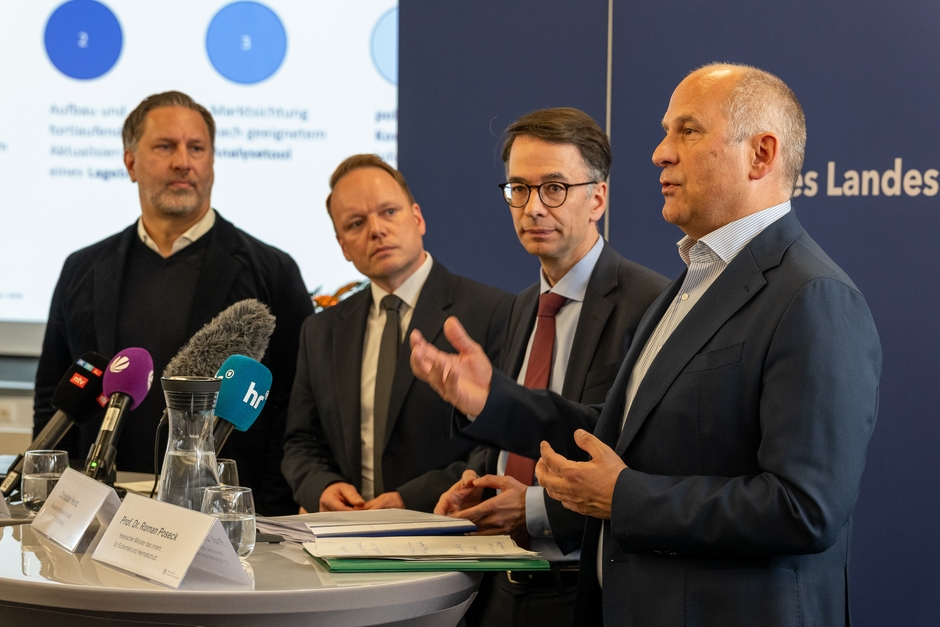 In Wiesbaden wurden neue Maßnahmen zu „sexualisierten Deepfakes“ in Hessen vorgestellt