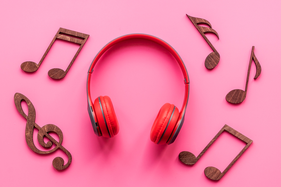 Die Musikbibliothek Wiesbaden startet ein innovatives Quiz-Format: „Hitster-Bingo“ – 25 Sekunden Song hören und Jahrzehnt oder Jahr raten. Kostenlos ab 16 Jahren in der Mauritius-Mediathek, Termine am 19. März und 16. April – perfekt für Musikfans.