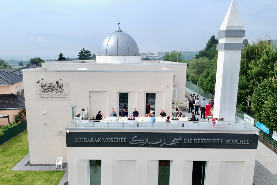 Die Lajna Imaillah Deutschland e.V.organisiert eine Veranstaltung zum Weltfrauentag in der Wiesbadener Mubarak-Moschee