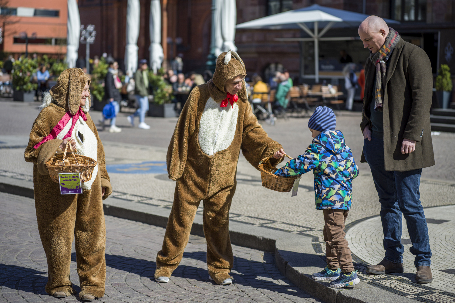 Von Freitag, 20. März, bis Sonntag, 22. März 2026, findet in Wiesbaden der Ostermarkt statt.
