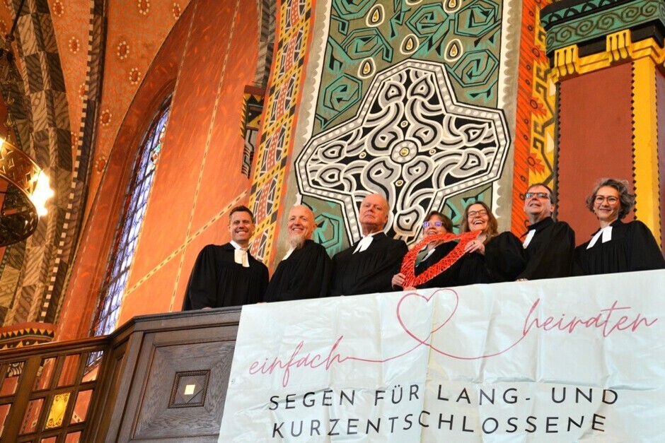 Die Evangelische Kirche lädt in der Region Wiesbaden zu zwei Hochzeitsfesten