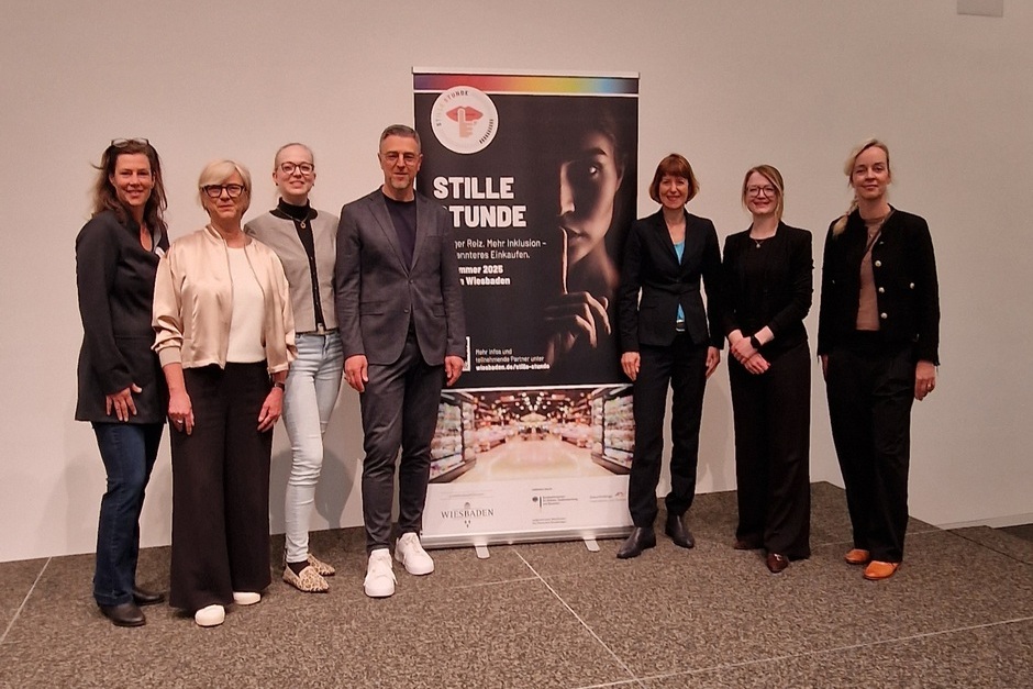 Die Landeshauptstadt Wiesbaden hat zur Initiative „Stille Stunde“ in das Museum Reinhard Ernst eingeladen.