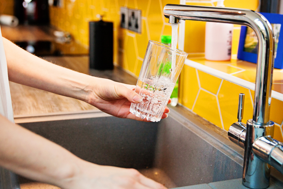 In Wiesbaden begrüßt Innenminister Poseck die Entscheidung des Verwaltungsgerichtshofs zur Wasserverbrauchsteuer