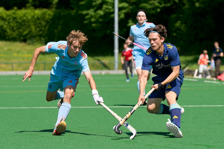 Wiesbadener THC 1. Herren gegen die Zehlendorfer Wespen