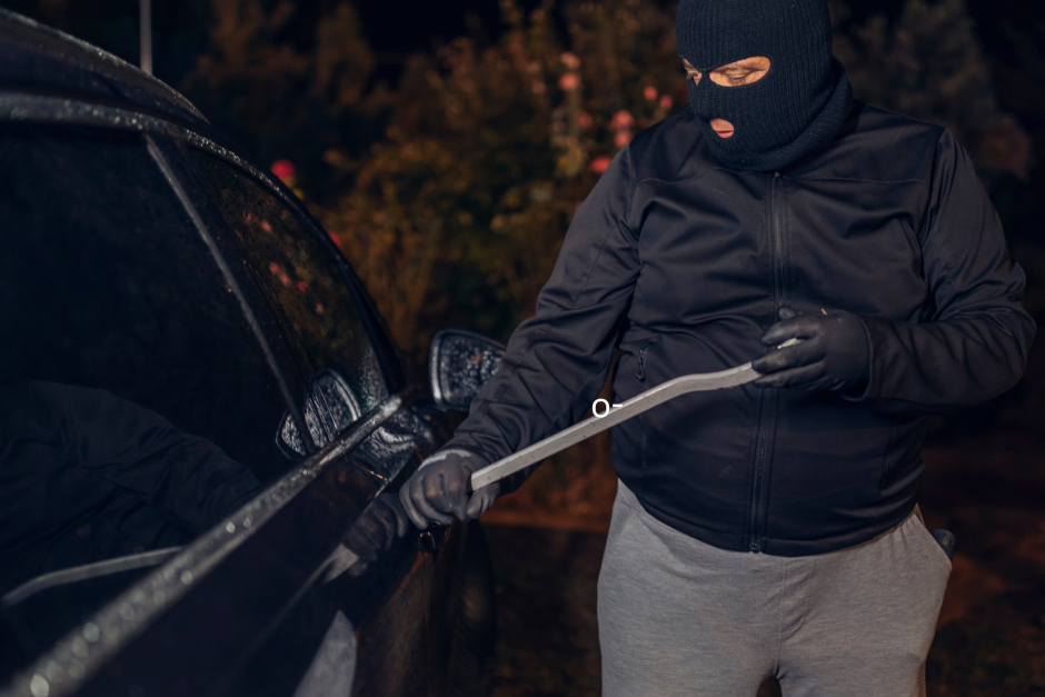 In Wiesbaden wurde zwischen Samstagabend und Sonntagmittag ein Mercedes gestohlen.