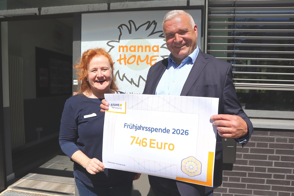 ESWE Versorgung Wiesbaden spendet Tombola-Erlös an „Erica’s Manna Mobil e.V