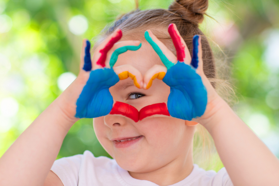 Am 5. Juni verwandelt sich der Lehrplatz in einen Ort für Kunst, Beteiligung und Begegnung. Beim Kinderkulturfest „Farbige Effekte“ gestalten Kinder den öffentlichen Raum mit kreativen Aktionen, Theater und Ideen für ihren Stadtteil.