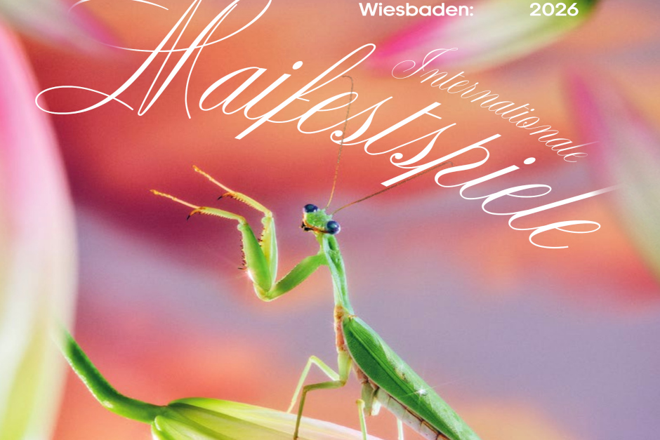 Das Stipendienprogramm „Freiräume – Projektstipendium Internationale Maifestspiele Wiesbaden“ zeigt 2026 erneut fünf ausgewählte Arbeiten der freien Szene. Auf dem Programm stehen Performance, Tanz, Konzert, Klangkunst und Installation an verschiedenen Spielorten in Wiesbaden.