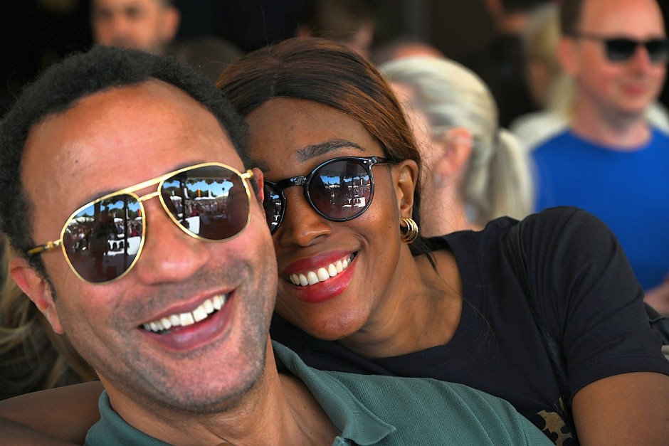 Am Samstag, 9. Mai 2026, öffnet Schloss Henkell wieder seine Tore zum traditionellen Sekttag. Von 11 bis 19 Uhr erwarten freier Eintritt, Live-Musik mit Diana Schneider & Soul Elements, Streetfood, Kellereiführungen und vieles mehr die Besucher.