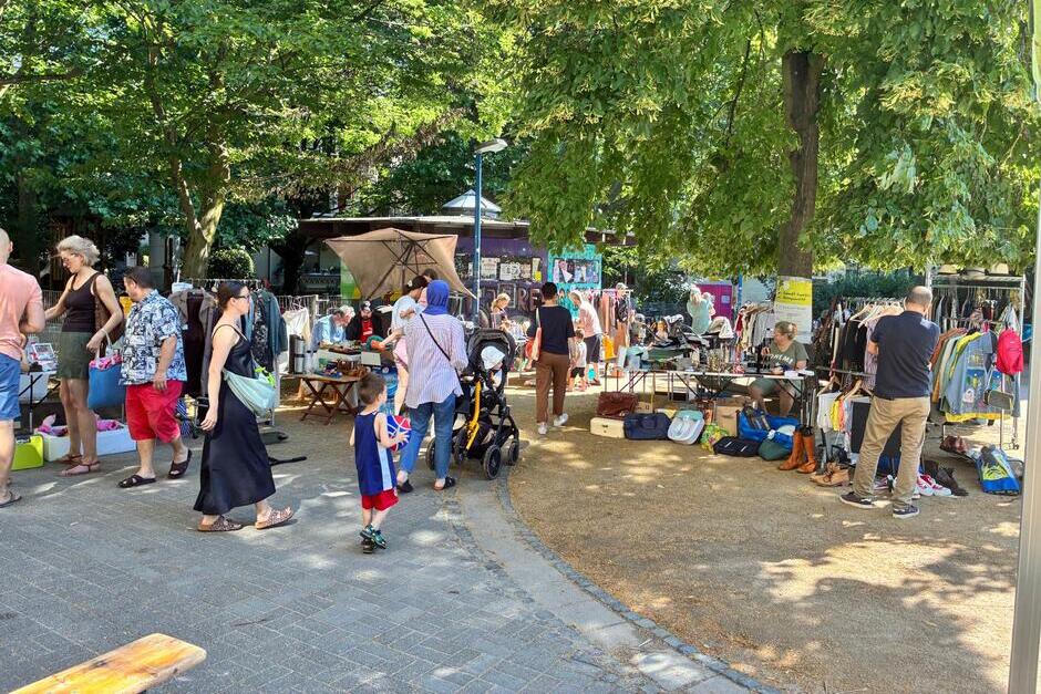 Das Wallufer Platz Fest 2026 in Wiesbaden war ein voller Erfolg für die Nachbarschaft