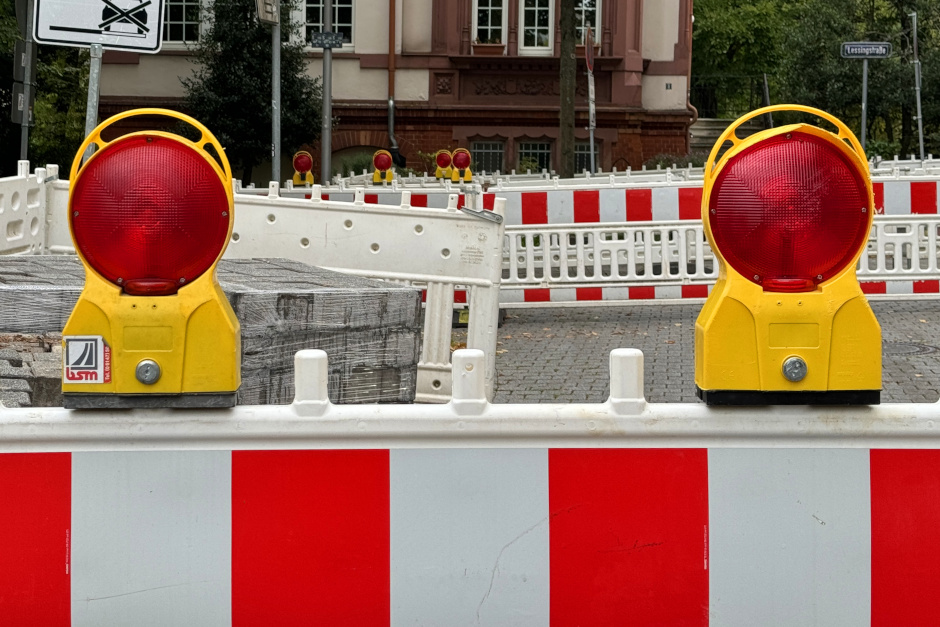 Sperrung der Fritz-Reuter-Straße in Wiesbaden für Tiefbauarbeiten
