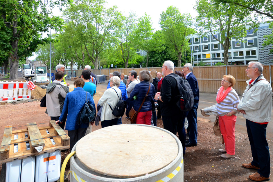 Blick hinter die Bauzäune: mattiaqua lädt zu öffentlichen Führungen über die Baustelle des Sportparks Rheinhöhe!