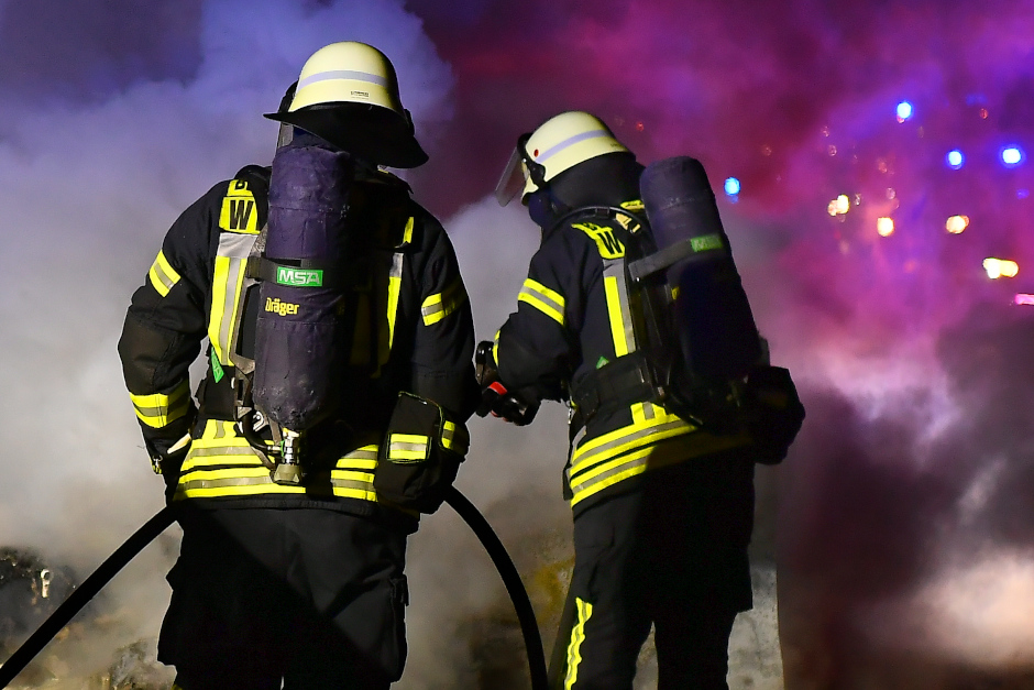 Mülltonne in der Nacht zum Mittwoch in Wiesbaden-Bierstadt in Brand gesetzt.