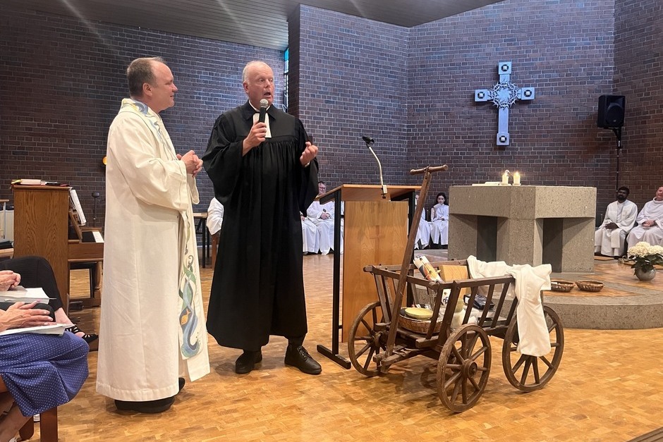Die katholische Gemeinde St. Stephan in Wiesbaden-Delkenheim zieht von ihrer Kirche in der Stuttgarter Straße in den Ländchesdom um.