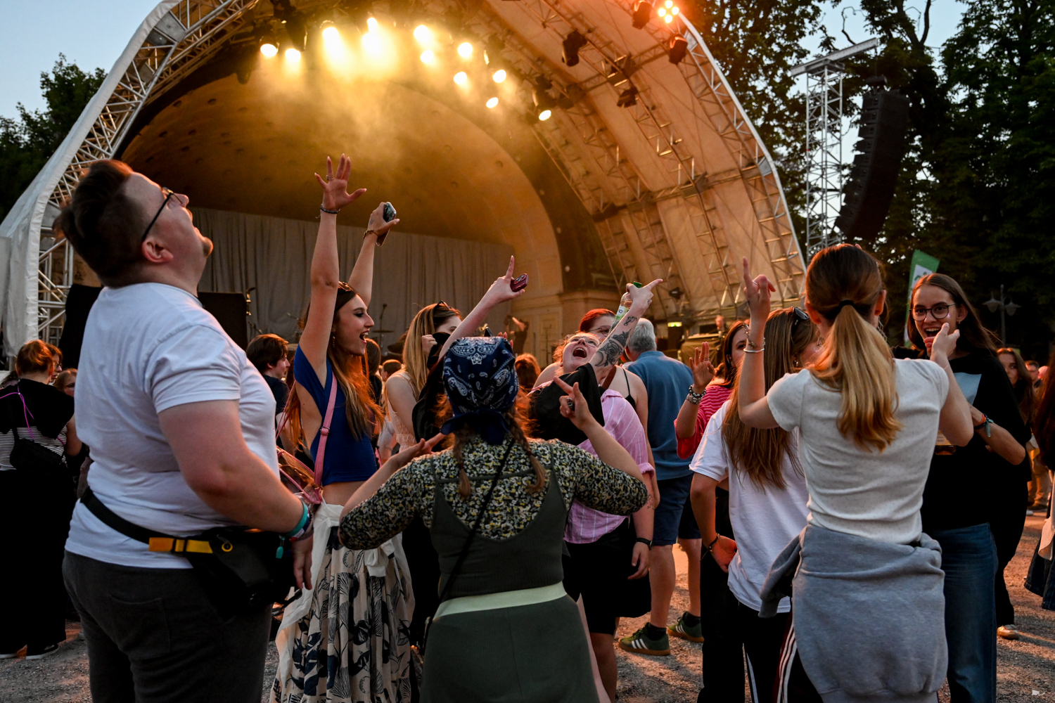 Rheingau Musik Festival: Open-Air-Konzert mit Tom Odell im Kurpark Wiesbaden am Montag, 27. Juli 2026