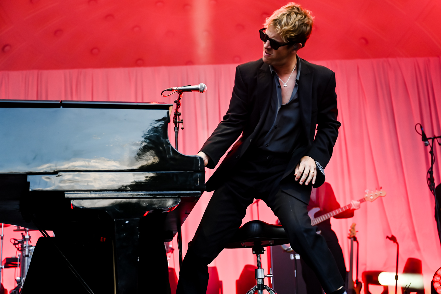 Rheingau Musik Festival: Open-Air-Konzert mit Tom Odell im Kurpark Wiesbaden am Montag, 27. Juli 2026