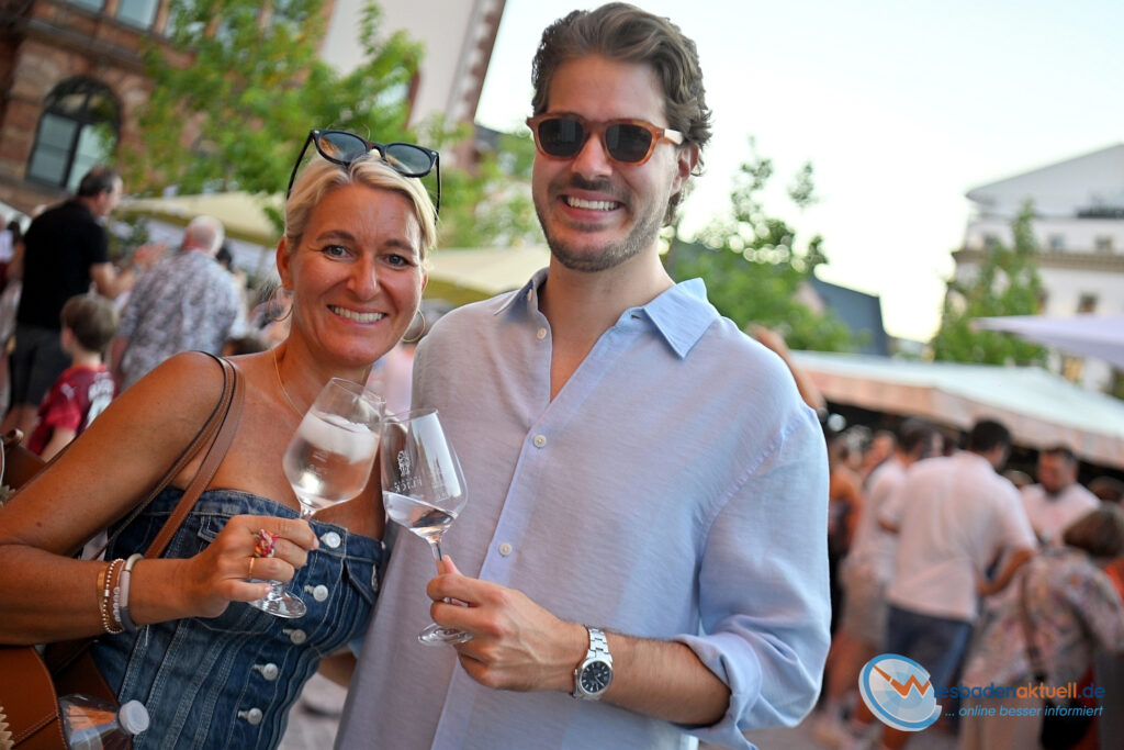 Impressionen der 49. Rheingauer Weinwoche in Wiesbaden am Freitag, 14. August 2026