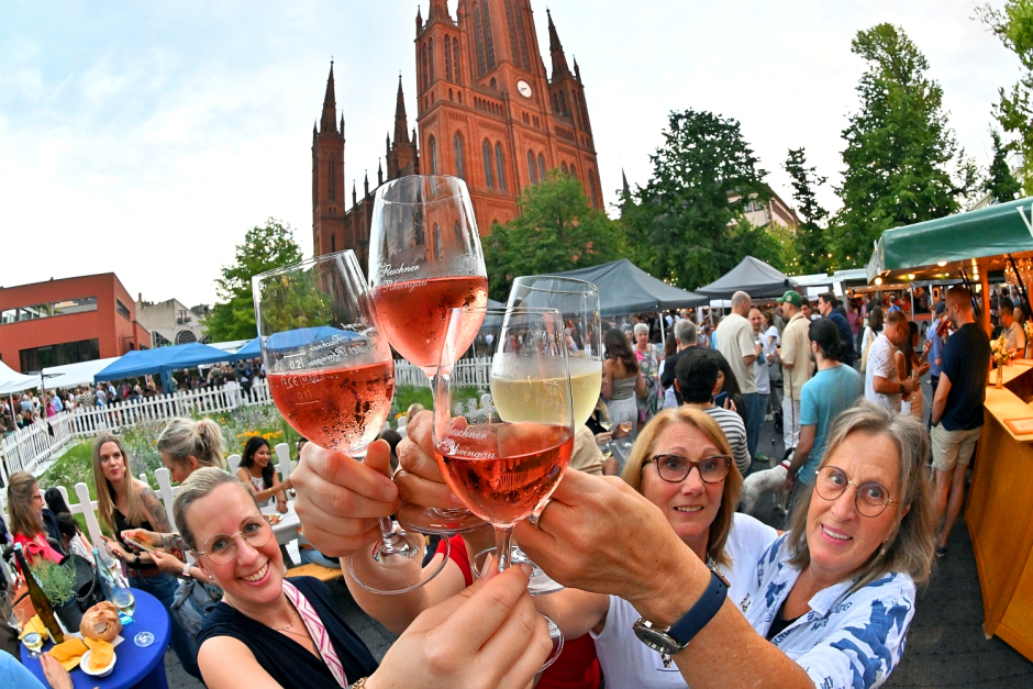 Rheingauer Weinwoche 2026: Zehn Tage Wein, Musik und Begegnung in Wiesbaden