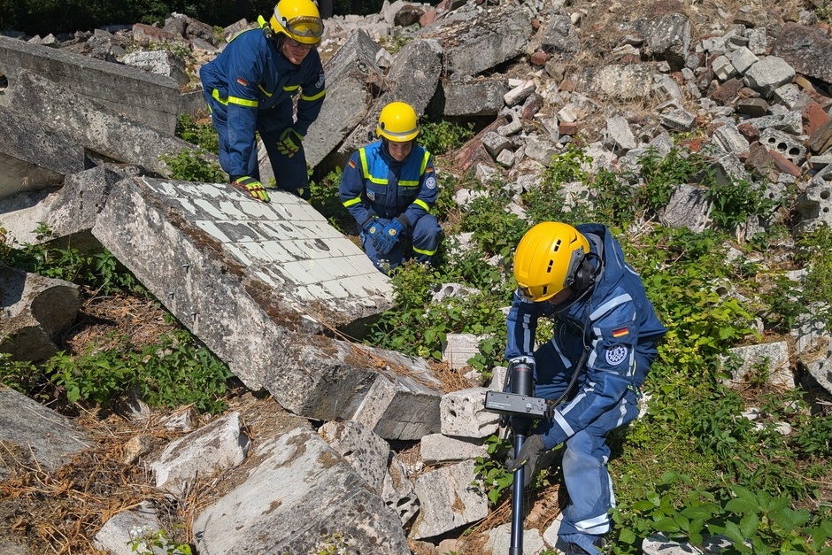 Die Fachgruppe Ortung des THW Wiesbaden hat Zuwachs erhalten