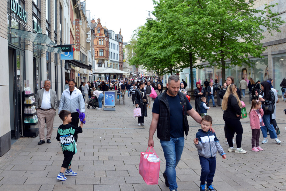 Lokale Vielfalt entdecken: Dreitägiges Shopping- und Genussevent im Herzen von Wiesbaden