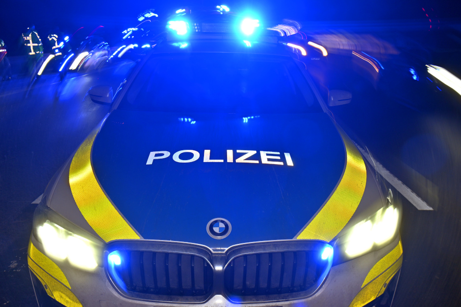 Nächtliche Kontrolle auf der Autobahn: Drogenfahrt auf der A3 bei Wiesbaden-Medenbach von der Polizei beendet.