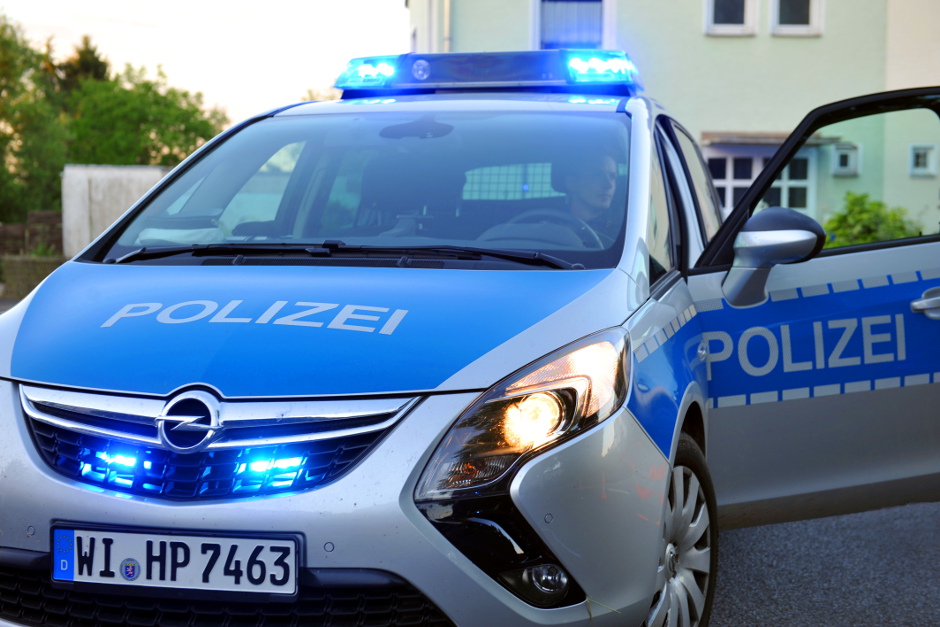 Haustür-Betrug in Wallau: Vier Männer nach dreister Dachrinnen-Reinigung von Polizei festgenommen.