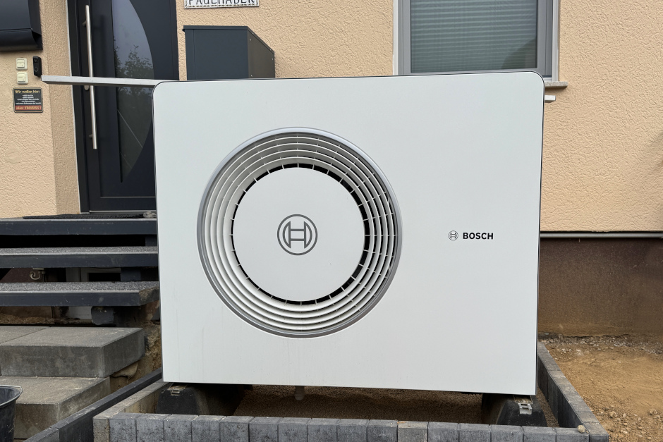 Wärmepumpe von Grundstück in Wiesbaden-Delkenheim gestohlen.