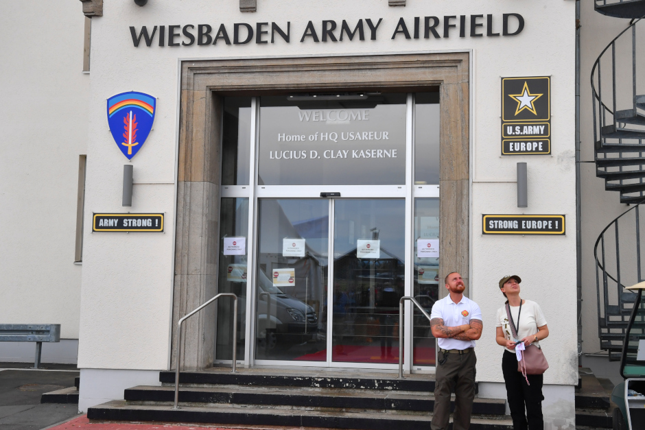 Drohnen, Sensoren und Künstliche Intelligenz sollen der NATO helfen, im Fall eines Angriffs schneller zu reagieren. Das neue Konzept zum Schutz der Ostflanke wurde jetzt bei einer Probe in Wiesbaden vorgestellt. Anfang Oktober folgt eine Großübung.