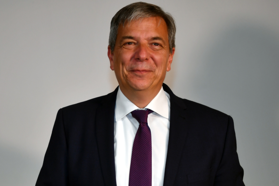 Oberbürgermeister Gert-Uwe Mende bietet am Mittwoch, 23. September, 14.30 Uhr, wieder eine Bürgersprechstunde im Rathaus, Schlossplatz 6, an. Es handelt sich um die 45. Bürgersprechstunde des Oberbürgermeisters.