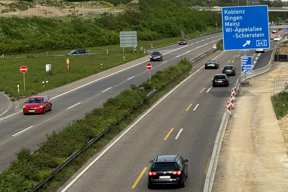 ahrbahnschäden behoben: Autobahn GmbH gibt A66 Richtung Frankfurt am späten Dienstagnachmittag wieder frei.