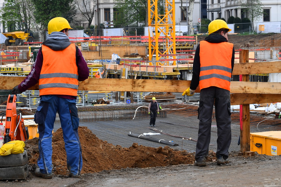 Rund 300 neue Wohnungen und Gesundheitszentrum: In Wiesbaden-Bierstadt entsteht östlich der Leibnizstraße ein neues Quartier. Magistrat bringt Plan auf den Weg – Details auf wiesbadenaktuell.de!