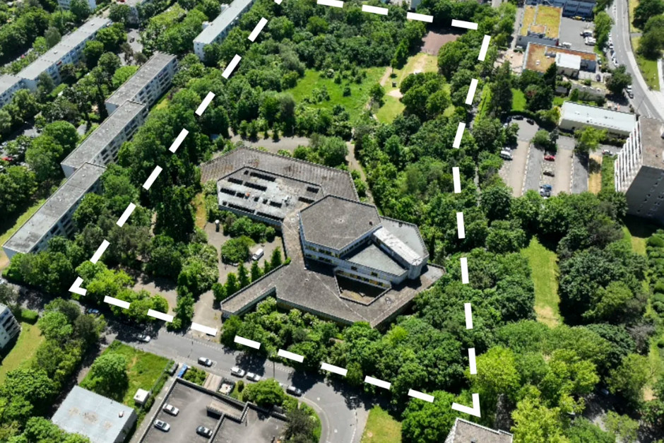 Rund 270 genossenschaftliche Wohnungen auf dem Schulgelände in Klarenthal: Stadt Wiesbaden und GLS ImmoWert vereinbaren Bau von Quartier „CarlO“.
