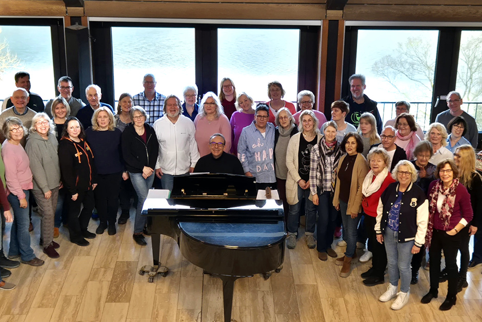 35 Jahre Chorgeschichte: Der moderne Chor Cantami feiert am Samstag, 17. Oktober, sein Jubiläum im Gemeinschaftshaus Bierstadt mit Konzert und Fotoausstellung.