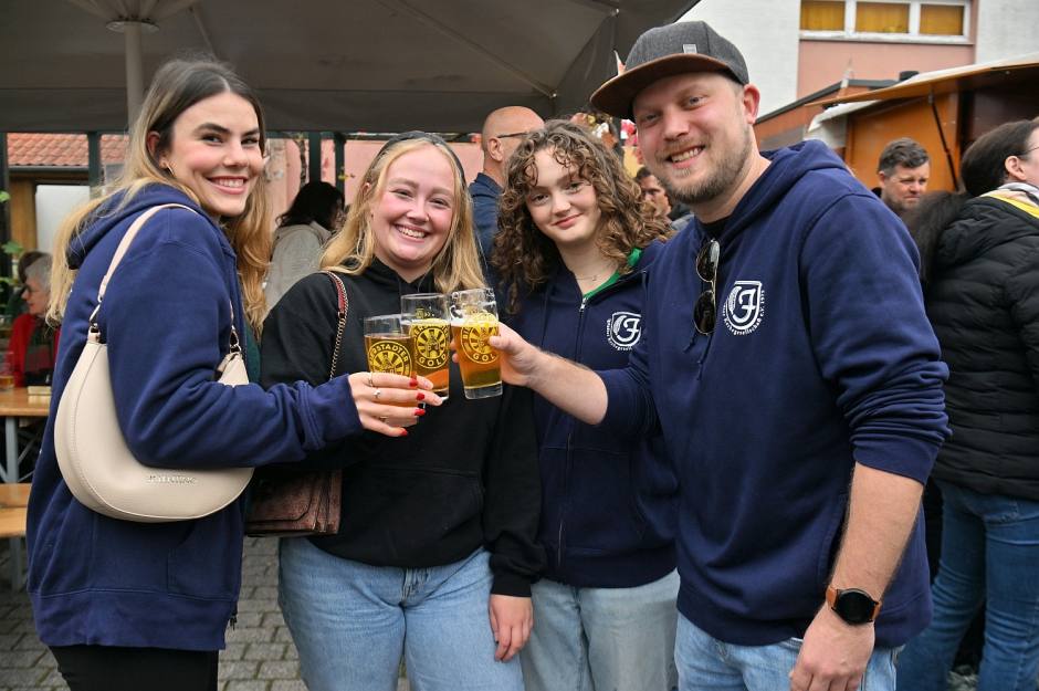Runter vom Sofa! Breckenheim feiert Kerbefrühschoppen am Sonntag 11. Oktober 2026 auf dem Dorfplatz