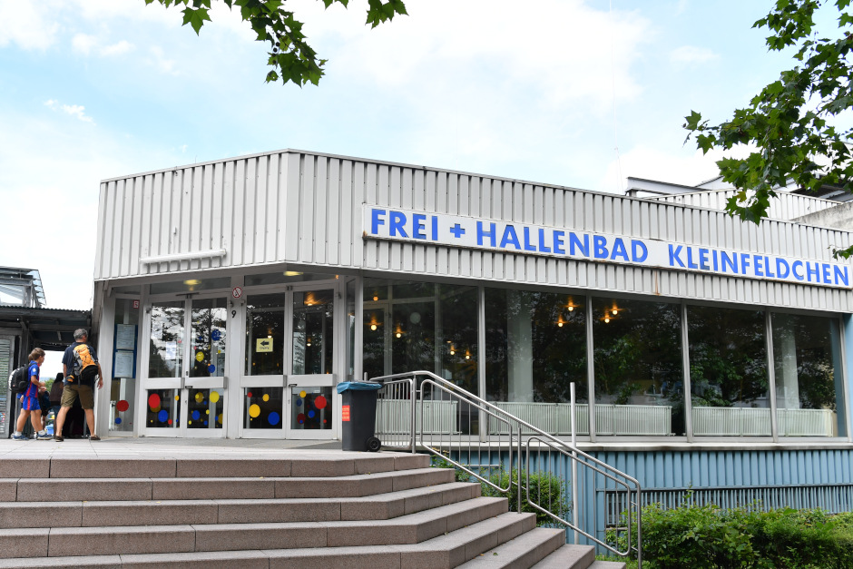 Hallenbad Kleinfeldchen Wiesbaden schließt für vier Tage: Technische Umbauarbeiten im Kassenbereich.