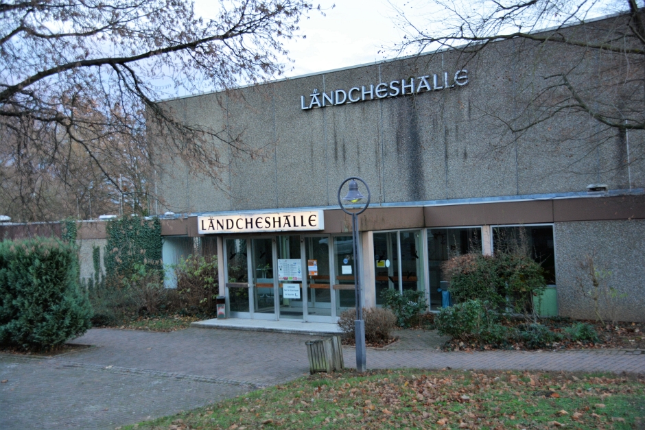 Neues Wohnquartier für Wallau: Der Siegerentwurf für das 8.100 m² große Areal der alten Ländcheshalle steht fest. Pläne ab 26. Oktober im Rathaus Hofheim.